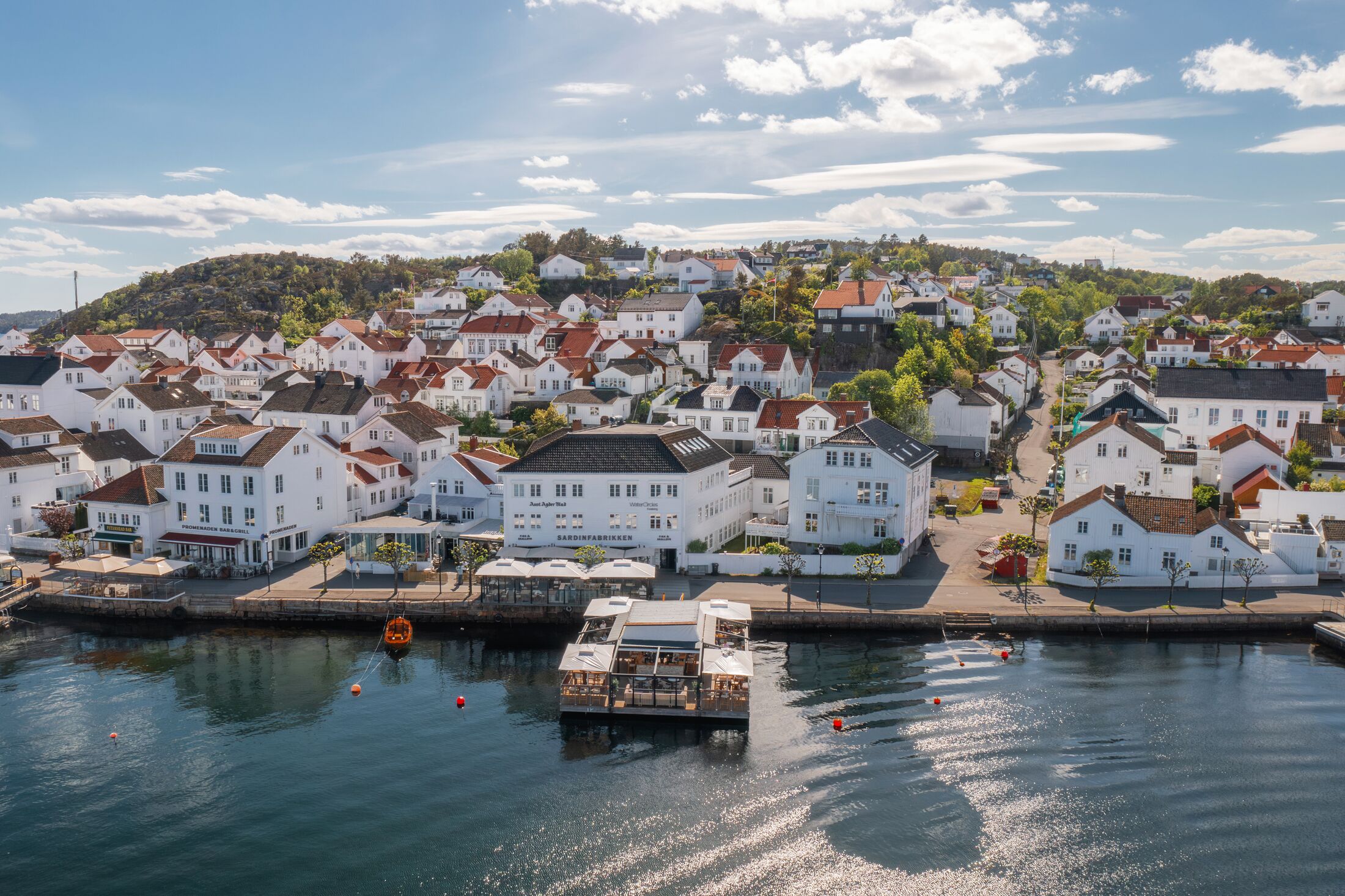 The harbour front in Risør, seen from above